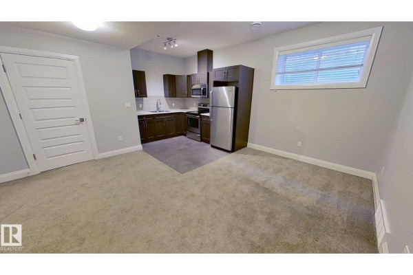 3632 8 Av Sw, Edmonton, AB, photo 3