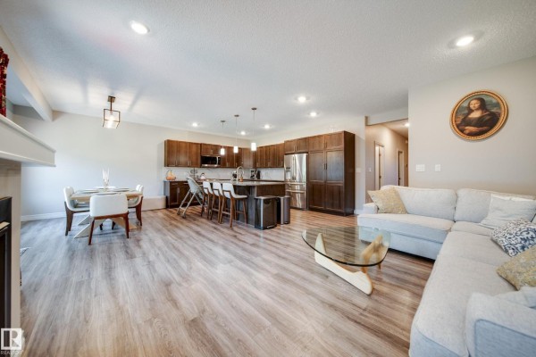 3632 Keswick Bv Sw, Edmonton, AB, photo 3