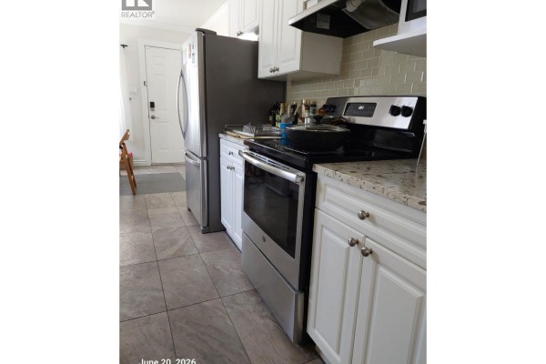 3638 E Pender Street, Vancouver, BC V5K2E4 Photo 5