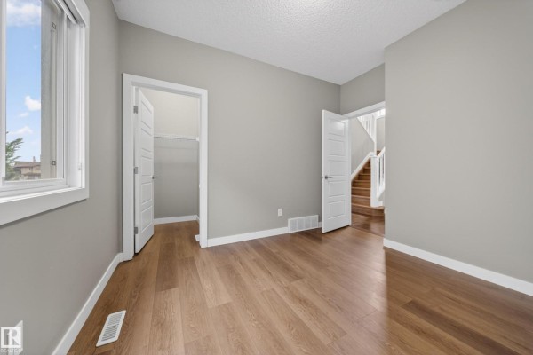 Family room - 3639 15a St Nw, Edmonton, AB T6T0M4 Photo 4