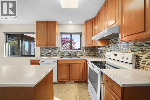 364 54 Street, Delta, BC V4M3G5 Photo 4