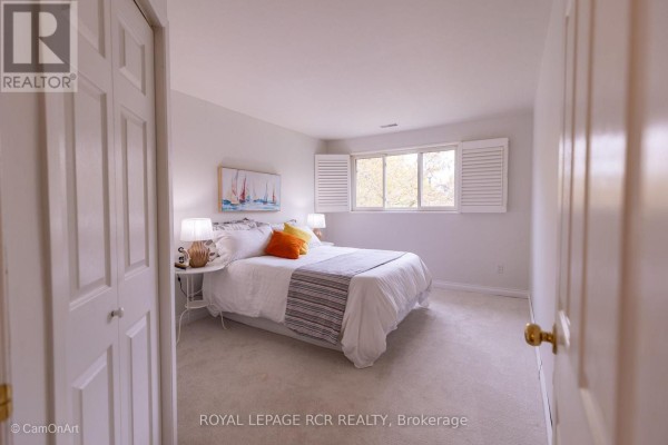 Primary Bedroom - 364 Dixon Boulevard, Newmarket, ON L3Y5C4 Photo 4