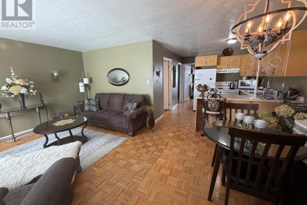 364 Eleventh Avenue, Cochrane, ON P0L1C0 Photo 2