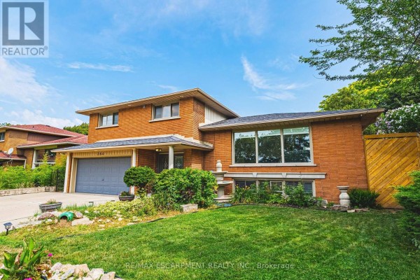 364 Fennell Avenue W, Hamilton, ON, photo 3