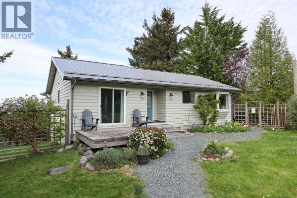 Storage - 3640 East Rd, Denman Island, BC V0R1T0 Photo 4