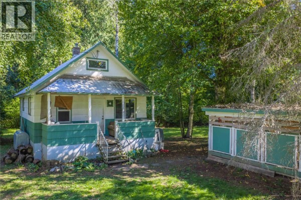 3642 Catherwood Road, Revelstoke