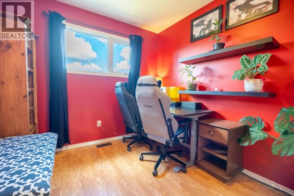 Bedroom 2 - 3644 Hesse Place, Prince George, BC V2N4J9 Photo 5