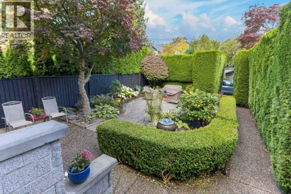 3648 W 1st Avenue, Vancouver, BC V6R1H2 Photo 3