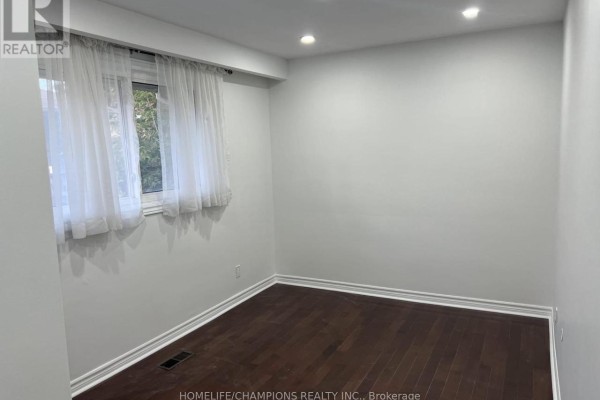 365 Bellamy Road N, Toronto, ON, photo 3