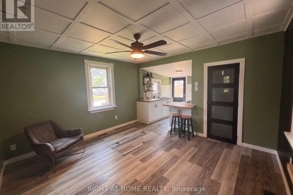 Kitchen - 365 Horrell Avenue, Midland, ON L4R2A5 Photo 2