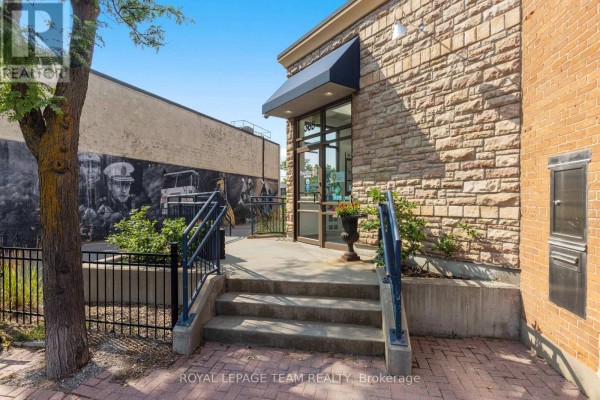 365 Richmond Road, Ottawa, ON, photo 2