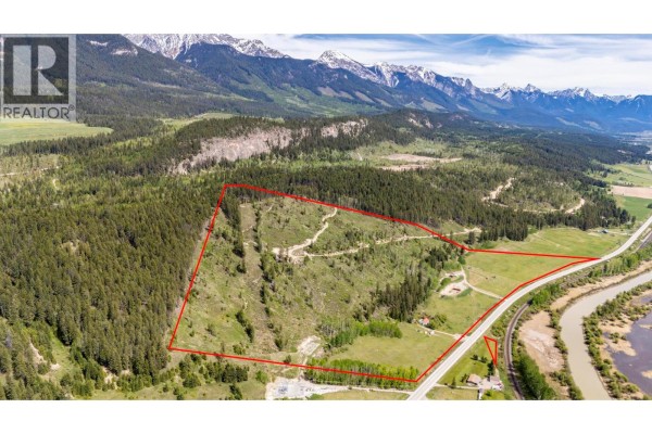 Recreation room - 3657 95 Highway, Parson, BC V0A1H4 Photo 2