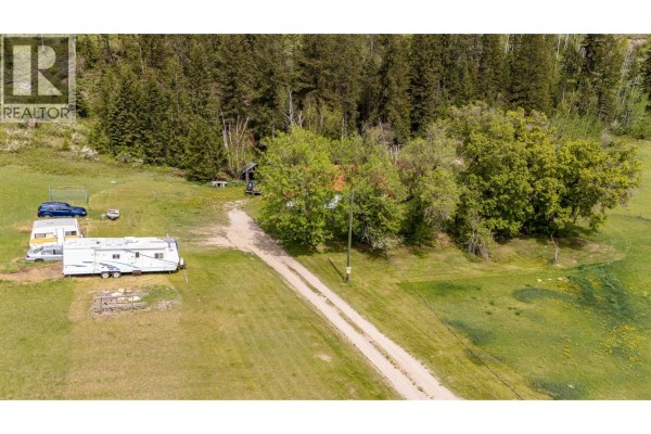 Gym - 3657 95 Highway, Parson, BC V0A1H4 Photo 4