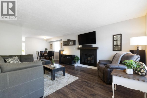 3657 Oxford Street, Port Coquitlam, BC V3B4E7 Photo 4