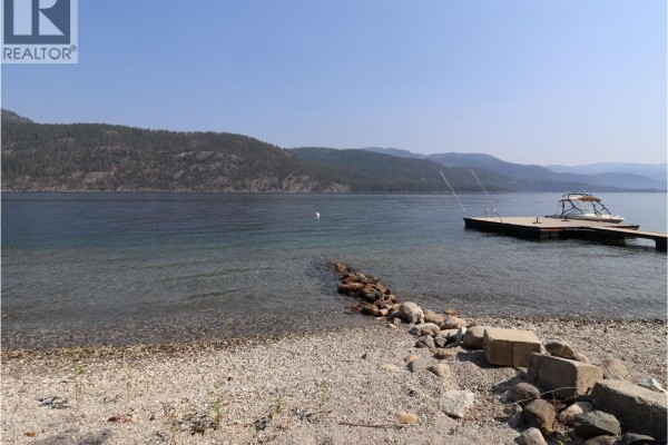 3658 Boat Access West Side Road, Christina Lake, BC, photo 2