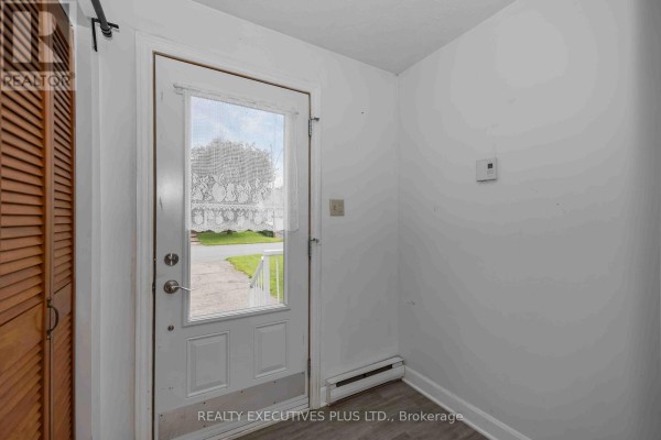 366 Charron Street, Clarence Rockland, ON K4K1B2 Photo 4