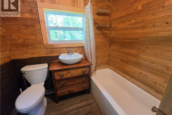 366 Thomas Ouest Road, Beresford, NB E8K2A8 Photo 4