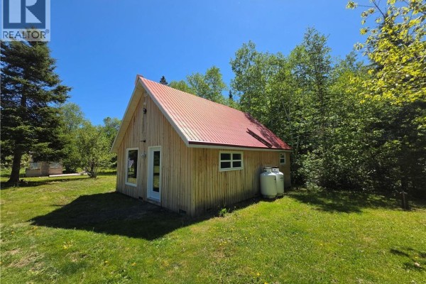 366 Thomas Ouest Road, Beresford, NB E8K2A8 Photo 5