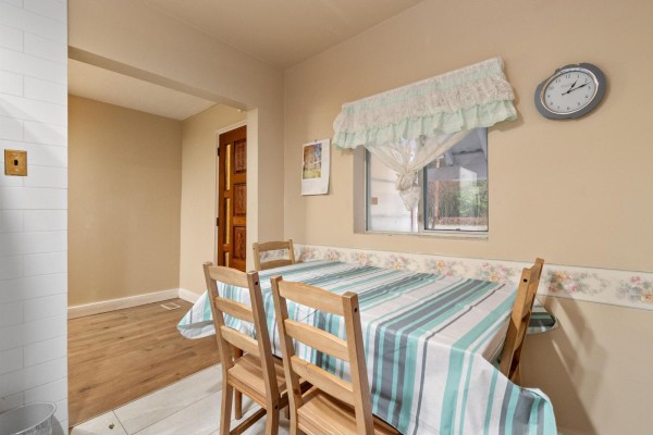 366 Water Avenue, Hope, Hope, BC, photo 3