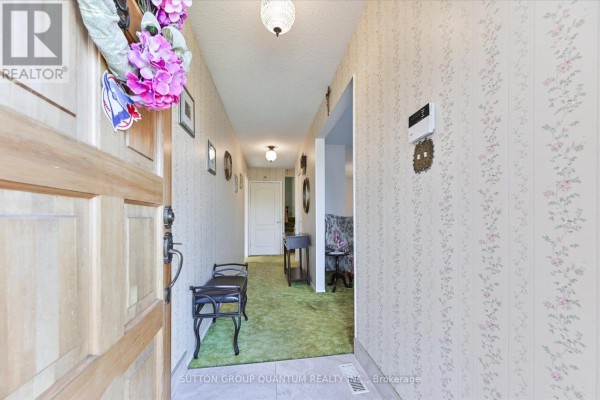 3661 Keenan Crescent, Mississauga, ON L4T3M1 Photo 4