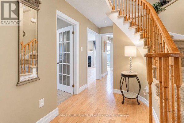 Family room - 3668 Colonial Drive, Mississauga, ON L5L4N7 Photo 5