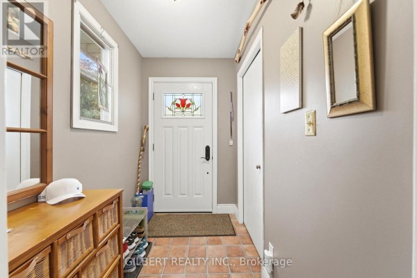 367 Charlton Avenue W, Hamilton, ON, photo 2