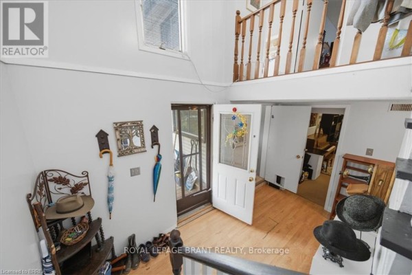 Primary Bedroom - 367 Nelson Street, Brantford, ON N3S4E6 Photo 5