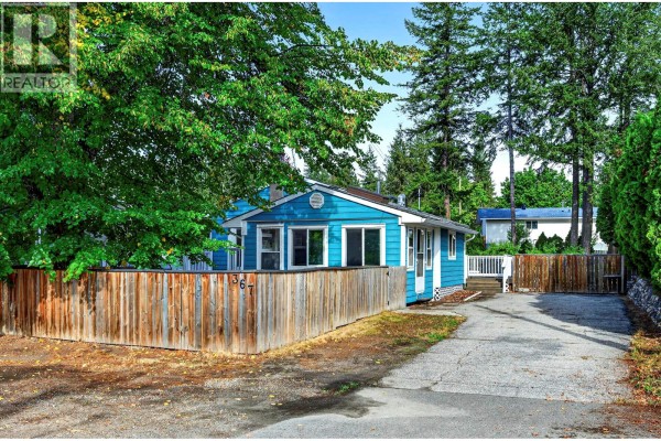 367 Robson Street, Clearwater, BC, photo 2