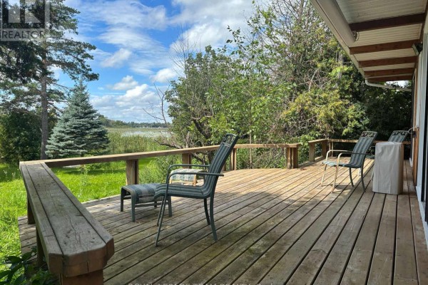 Kitchen - 3670 River Road, Ottawa, ON K4M1B4 Photo 3