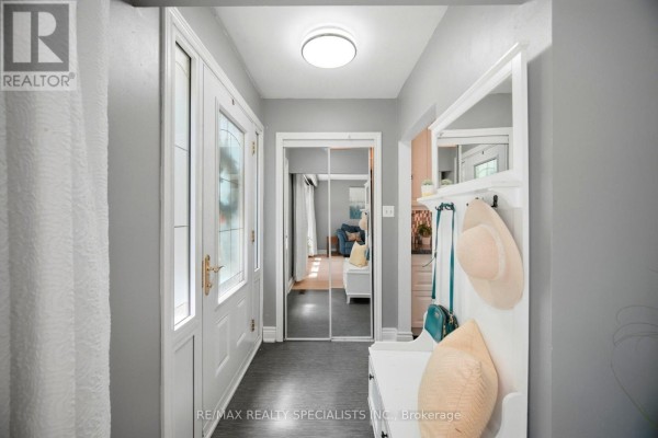 Laundry room - 3673 Fieldgate Drive, Mississauga, ON L4X2J8 Photo 5