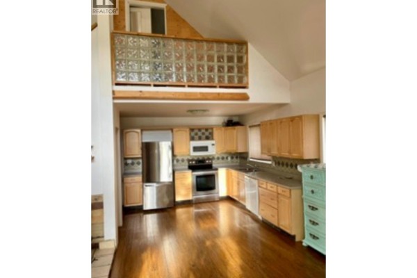 Laundry room - 368 Cinnamon Street, Bear Lake, BC V0J3G0 Photo 4
