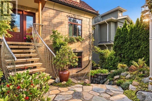 368 E 33rd Avenue, Vancouver, BC V5V2Z9 Photo 3