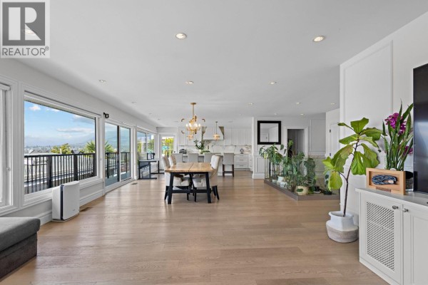 3681 Mcgill Street, Vancouver, BC V5K1J3 Photo 4