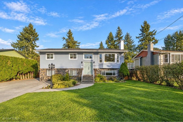 3684 197 Street, Langley, BC V3A1B3 Photo 2