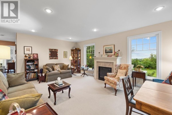 Bath (# pieces 1-6) - 3687 Route 20, Seaview, PE C0B1M0 Photo 5
