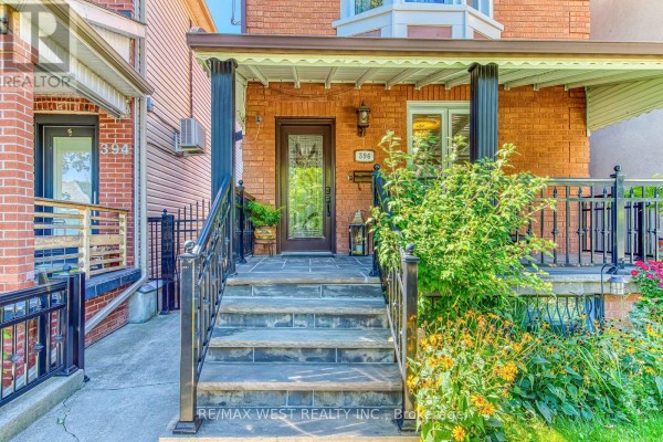 Dining room - 369 Bartlett Avenue N, Toronto, ON M6H3G7 Photo 4
