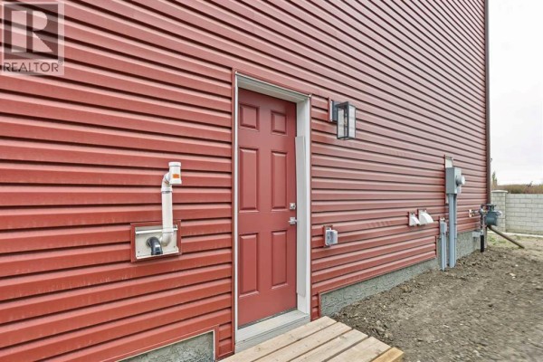 2pc Bathroom - 369 Dawson Wharf Road, Chestermere, AB T1X2W4 Photo 4