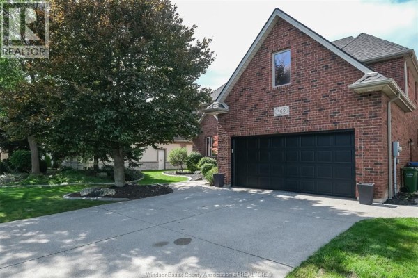 5pc Bathroom - 369 Pinehurst Drive, Lakeshore, ON N8L0V8 Photo 3