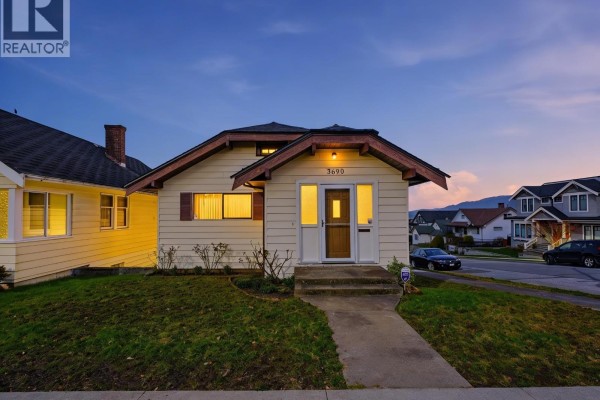 3690 Dundas Street, Vancouver, BC, photo 2
