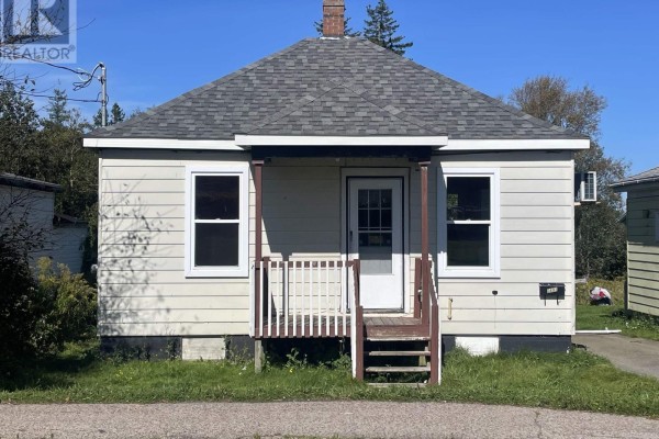 3691 Emerald Street, New Waterford
