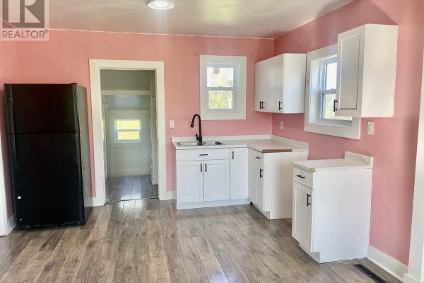 Primary Bedroom - 3691 Emerald Street, New Waterford, NS B1H1J4 Photo 3