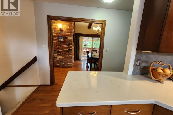 Dining room - 3696 Rosia Road, Prince George, BC V2K4Y6 Photo 5