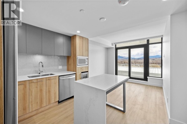 3699 Capozzi Road Unit# 803, Kelowna, BC, photo 2