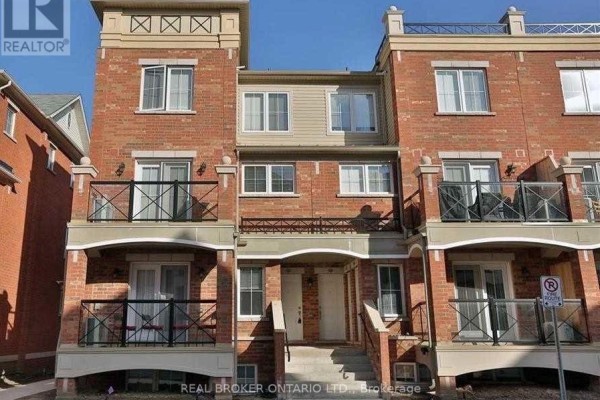 37 - 51 Hays Boulevard, Oakville, ON L6H0J1 Photo 2