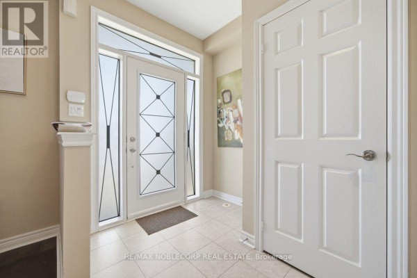 Eating area - 37 - 8900 Bathurst Street, Vaughan, ON L4J8A7 Photo 4
