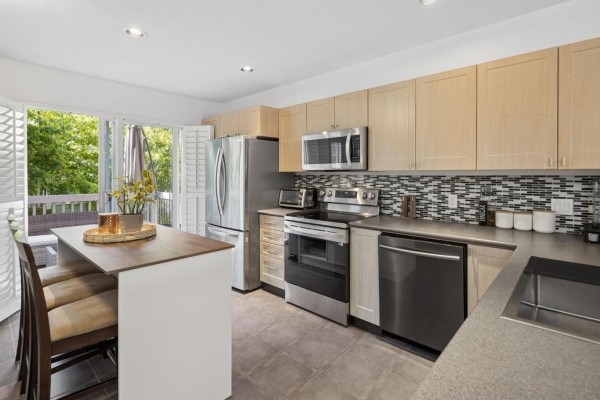 37 15168 36 Avenue, Surrey, BC V3Z0Z6 Photo 3