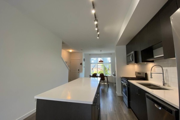 37 16678 25 Avenue, Surrey, BC, photo 2