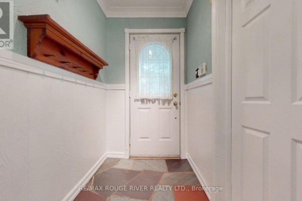 Family room - 37 Acland Crescent, Toronto, ON M1C1N5 Photo 5