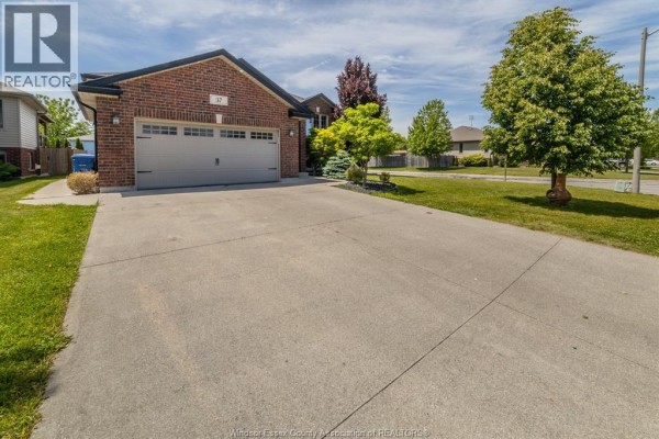 3pc Bathroom - 37 Antonio Court, Leamington, ON N8H5P8 Photo 4