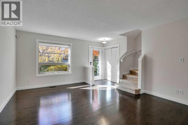 Dining room - 37 Aspen Hills Common Sw, Calgary, AB T3H0R7 Photo 5